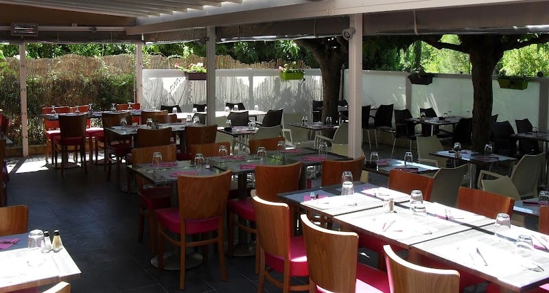 Le Saint Georges — ambiance